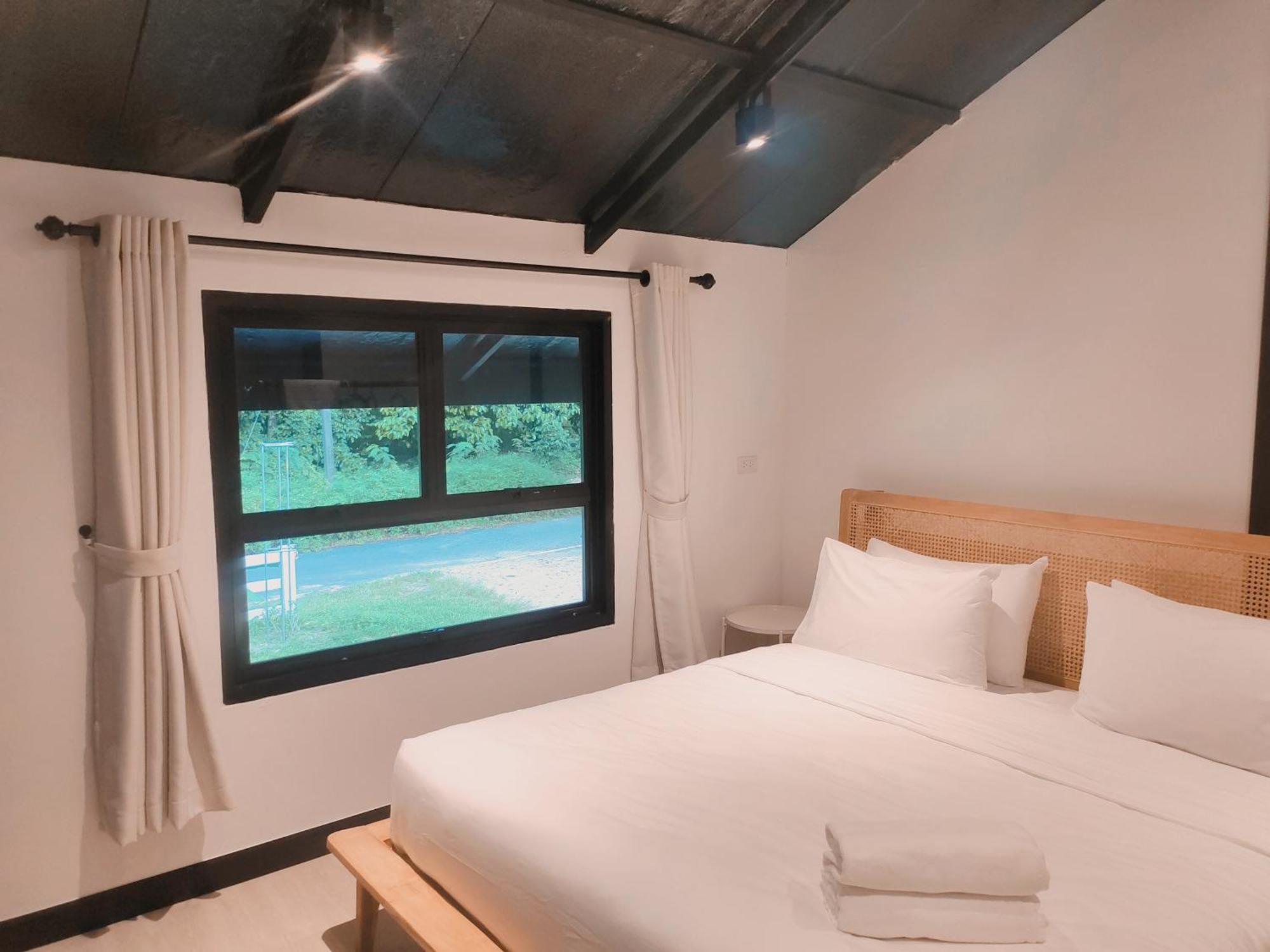 Bed and Breakfast The Creek Haus Landkreis Landkreis Lan Saka Exterior foto